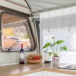 Italia 90 Caravans Kemp *