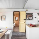 Kemp Italia 90 Caravans Domaso