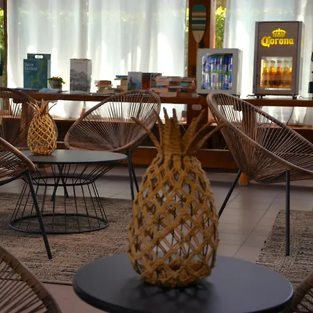 Κάμπινγκ Italia 90 Caravans