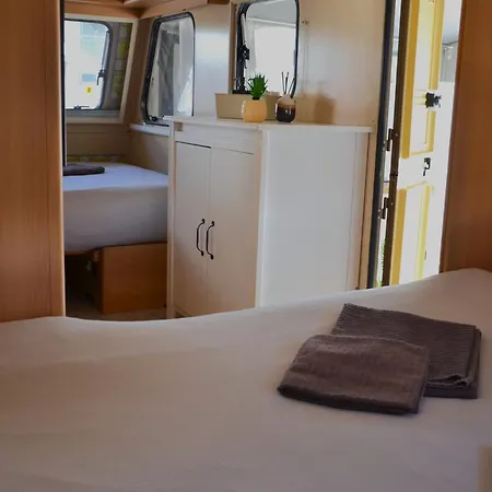 Κάμπινγκ Italia 90 Caravans *