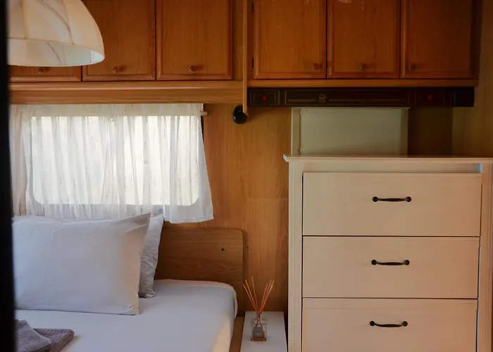 Italia 90 Caravans 도마소