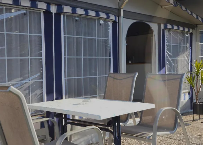 Italia 90 Caravans Camping