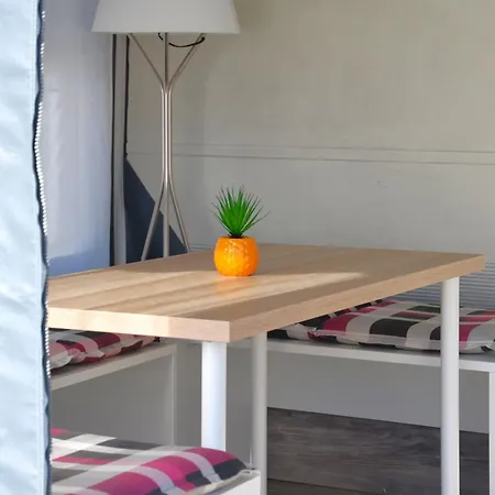 Campsite Italia 90 Caravans