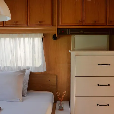 Italia 90 Caravans Domaso