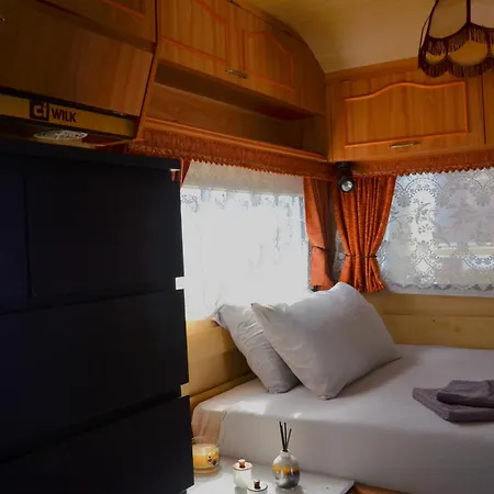 Italia 90 Caravans Campsite Domaso