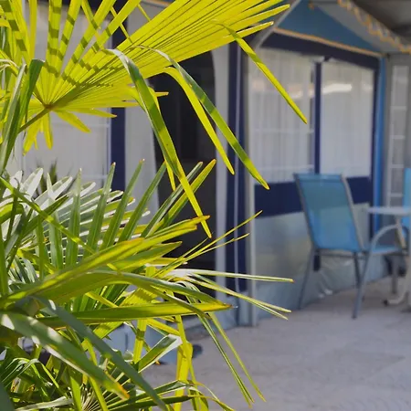 Campsite Italia 90 Caravans Domaso